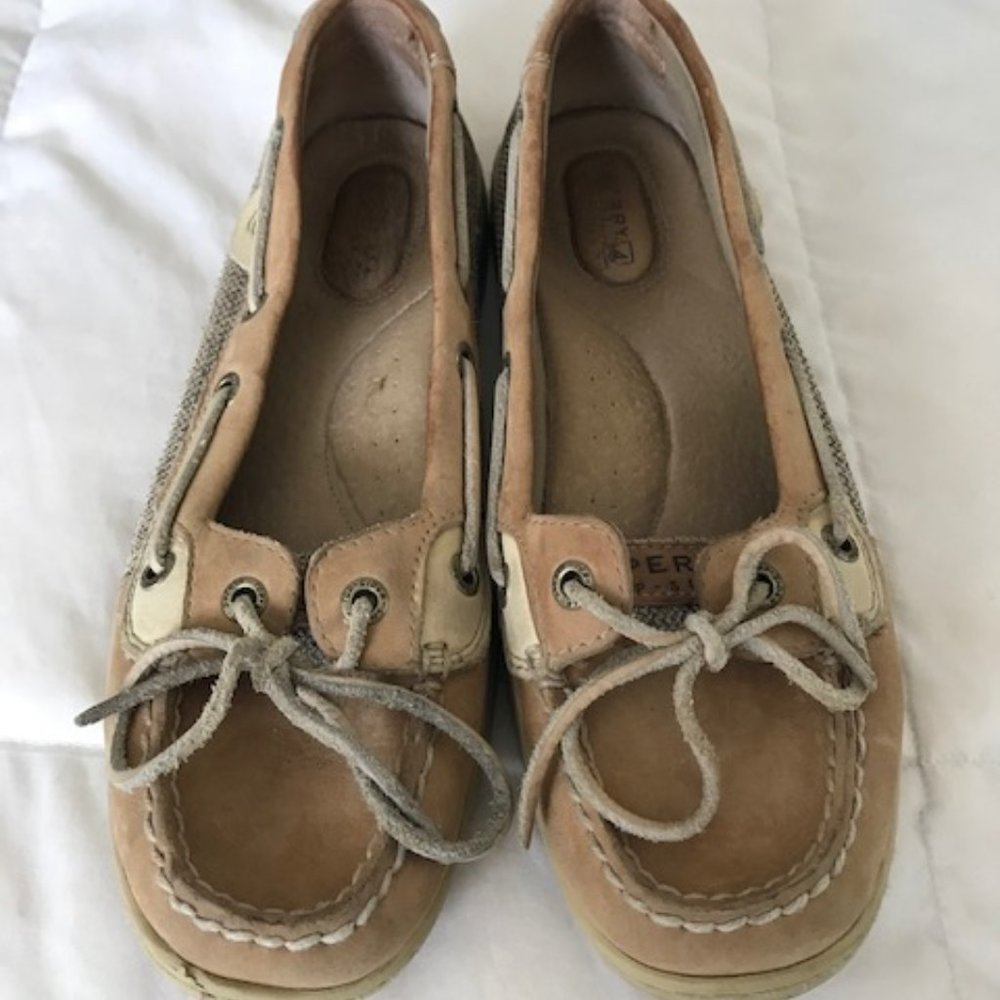 Women's Sperrys size 8 Angelfish